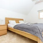 Apartament Bbq Terrace Balaton 2br By Nw Balatonszarszo