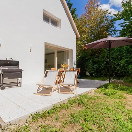 Bbq Terrace Balaton 2br By Nw アパート